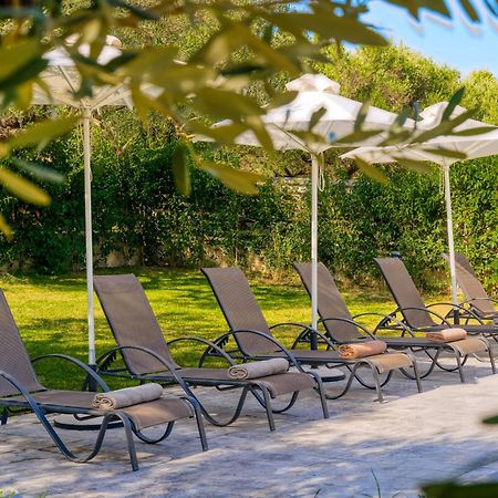 Valeria Private Villa Plános Екстериор снимка