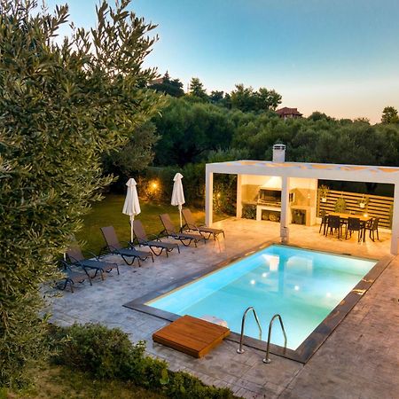 Valeria Private Villa Plános Екстериор снимка