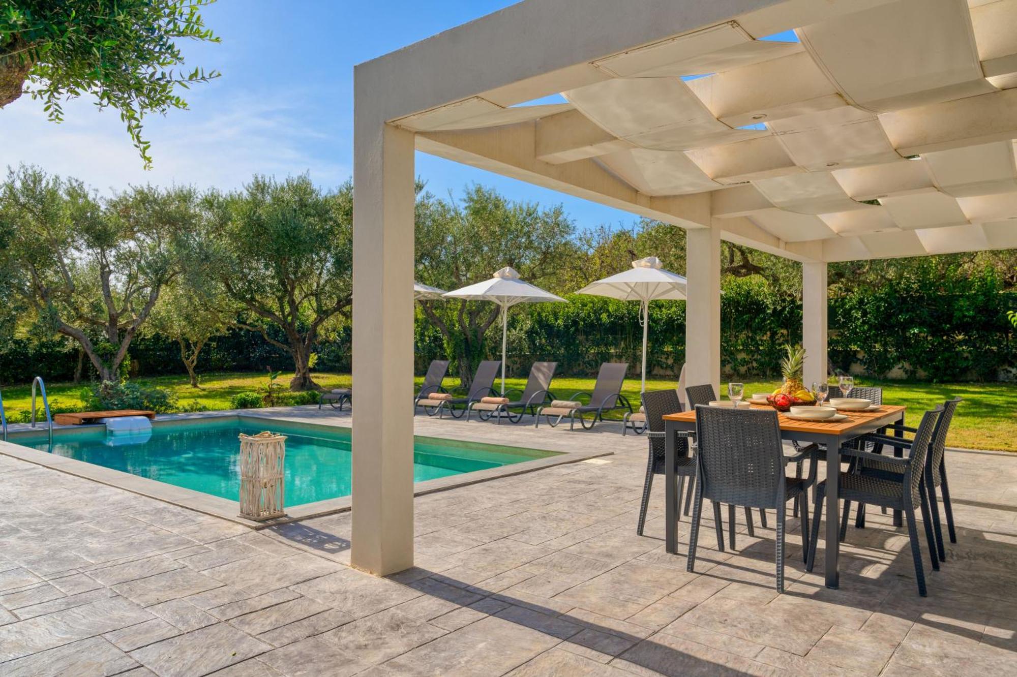 Valeria Private Villa Plános Екстериор снимка