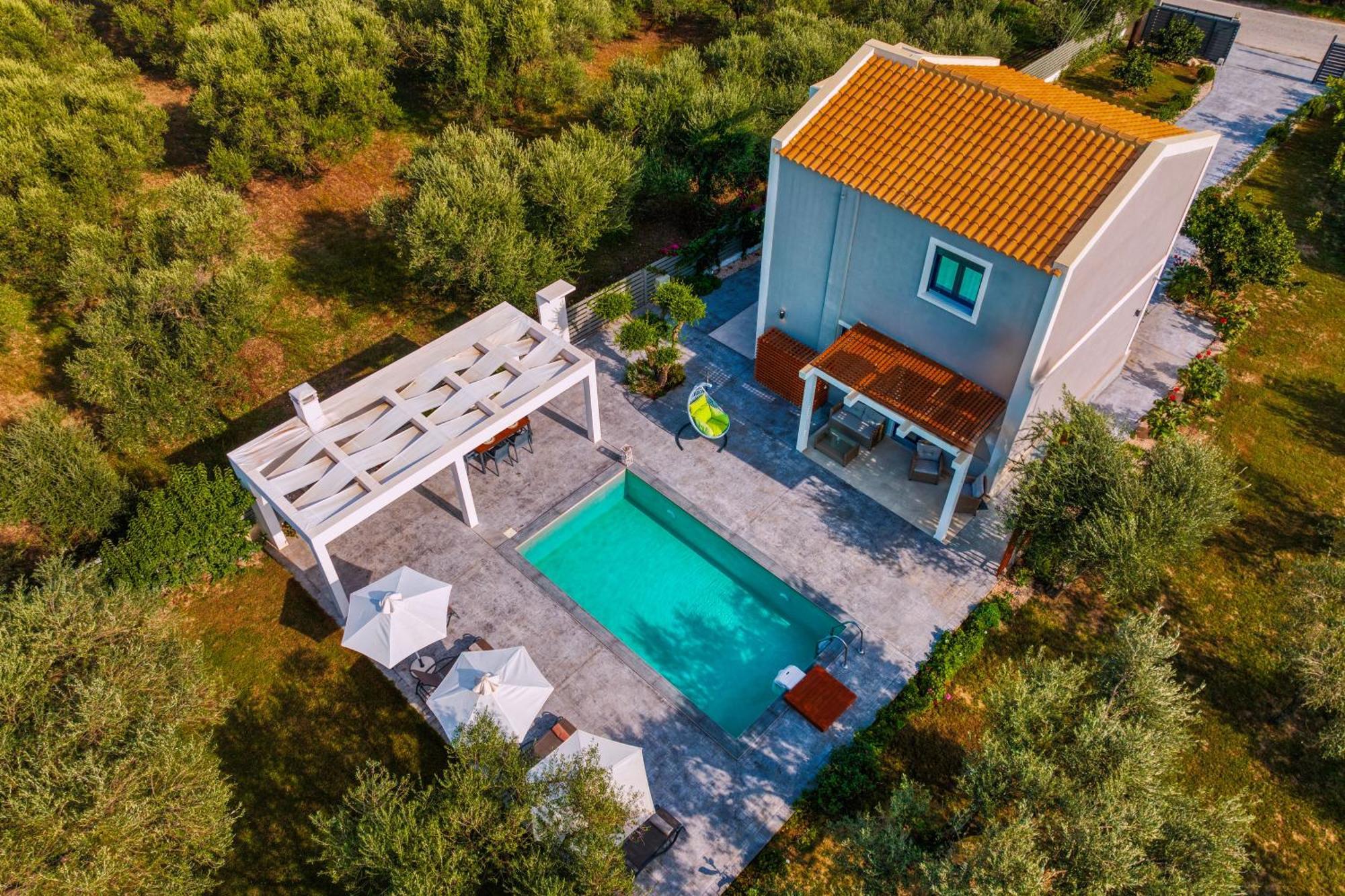 Valeria Private Villa Plános Екстериор снимка