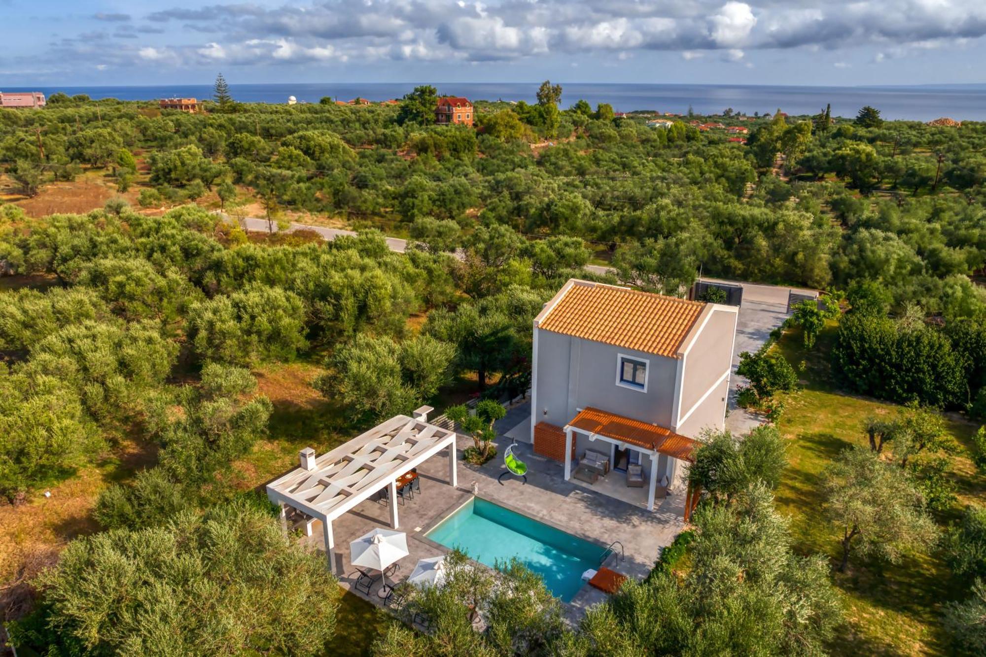 Valeria Private Villa Plános Екстериор снимка
