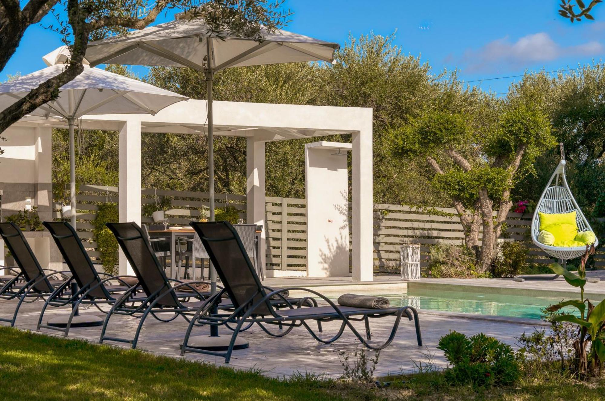 Valeria Private Villa Plános Екстериор снимка