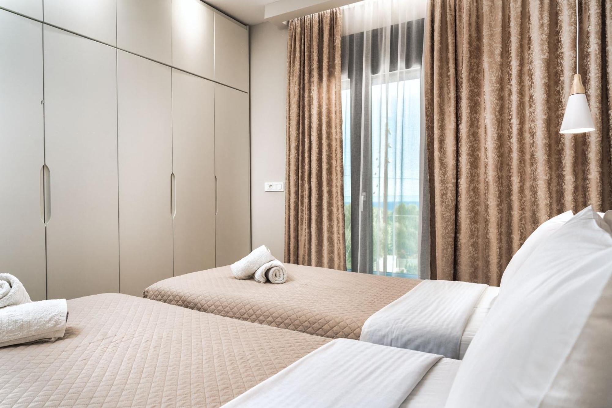 Valeria Private Villa Plános Екстериор снимка