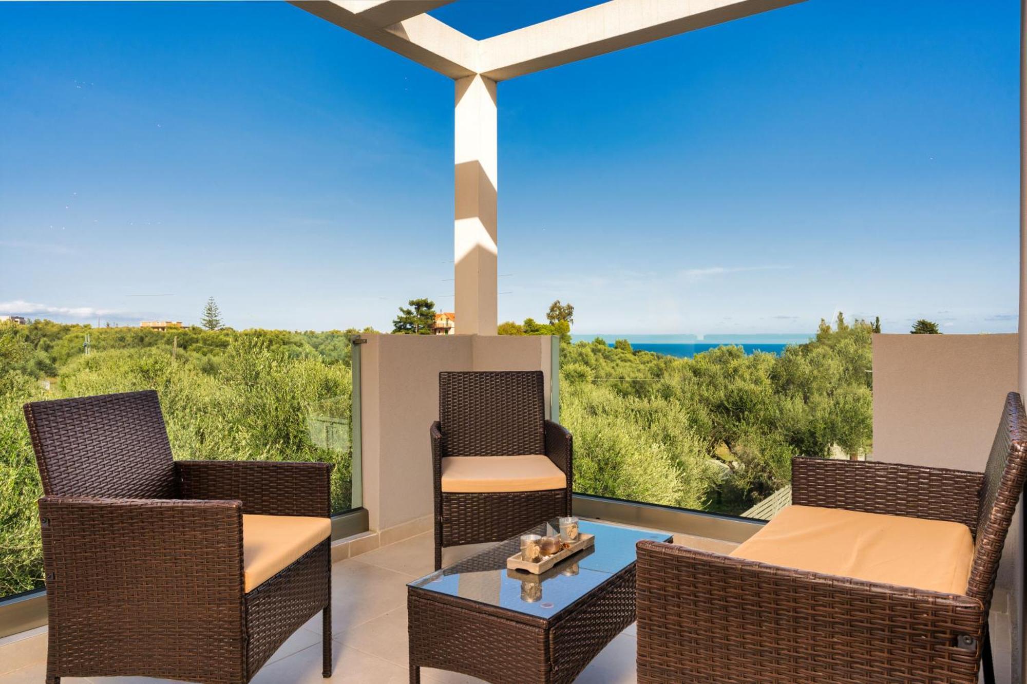 Valeria Private Villa Plános Екстериор снимка
