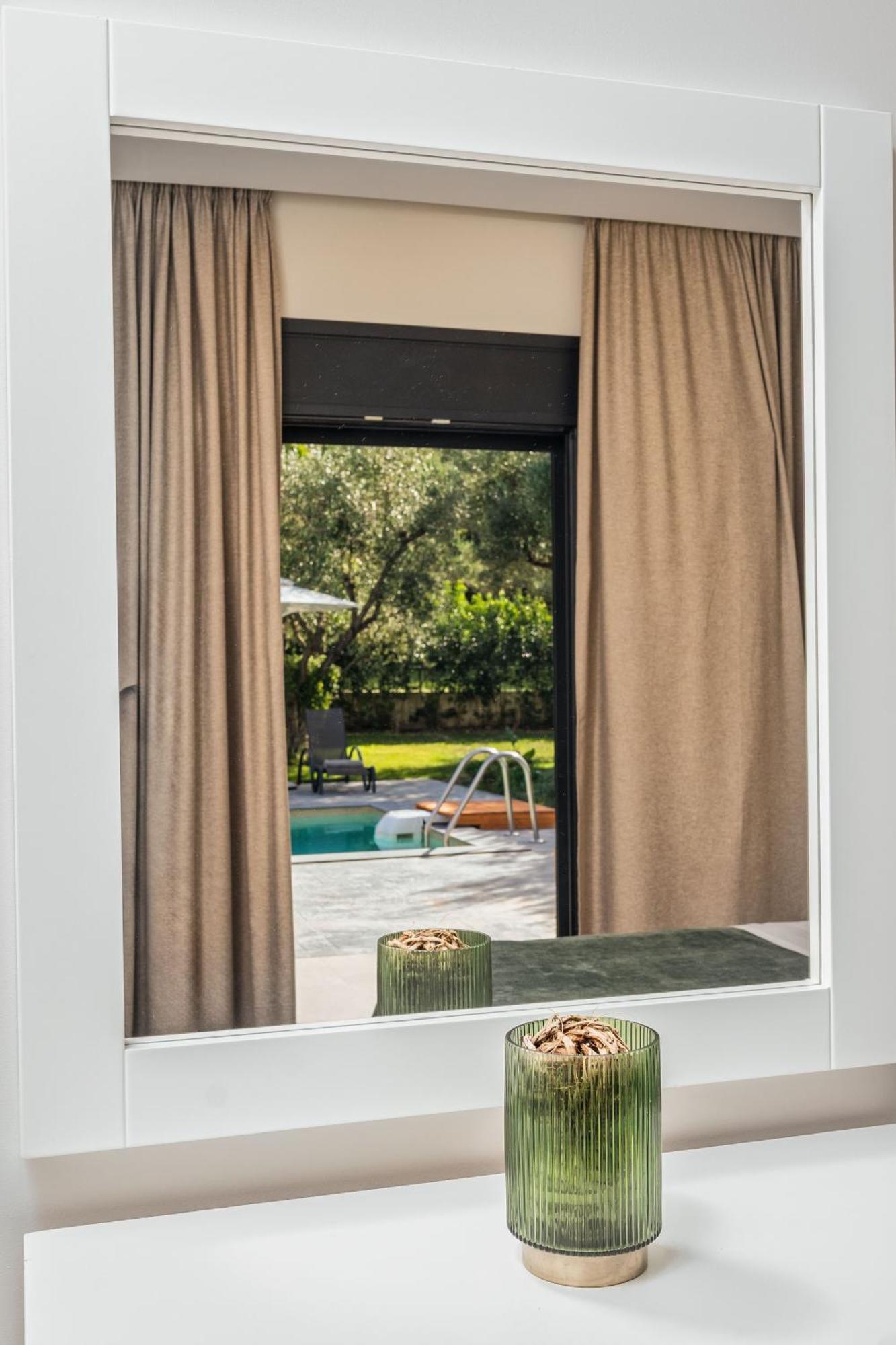 Valeria Private Villa Plános Екстериор снимка
