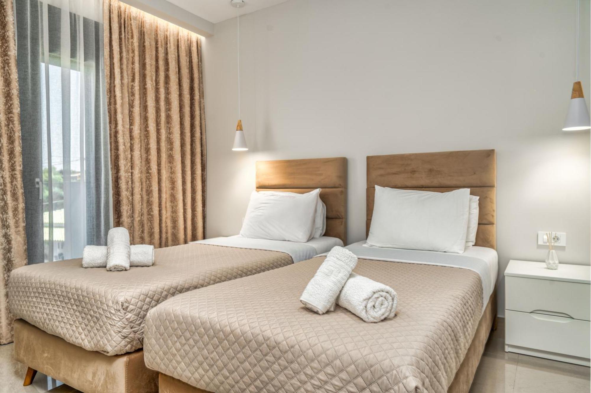 Valeria Private Villa Plános Екстериор снимка